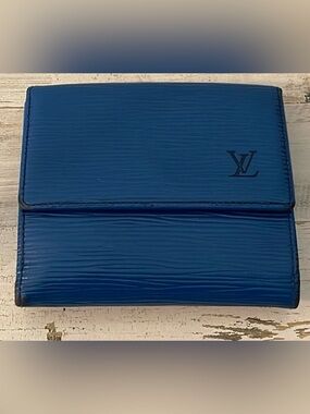 Louis Vuitton Blue Epi Leather Bifold Wallet Vintage France